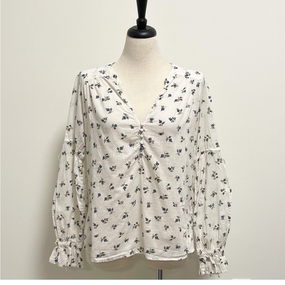 PAIGE White Floral V-Neck Blouse. Size XS